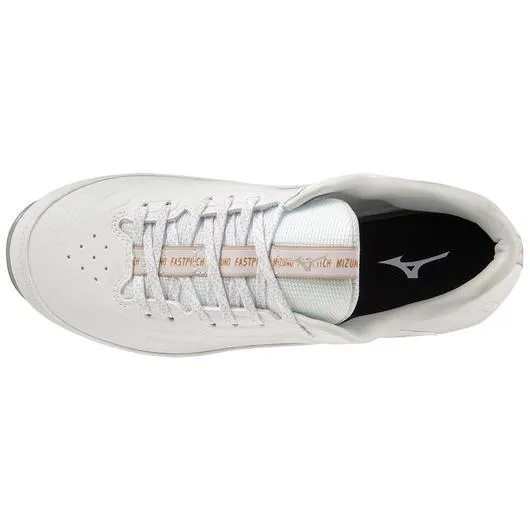 9-Spike Swift 8 Low Women's Metal Softball Cleat - White